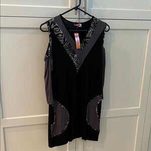 Elegant Black and Gray Sleeveless Top